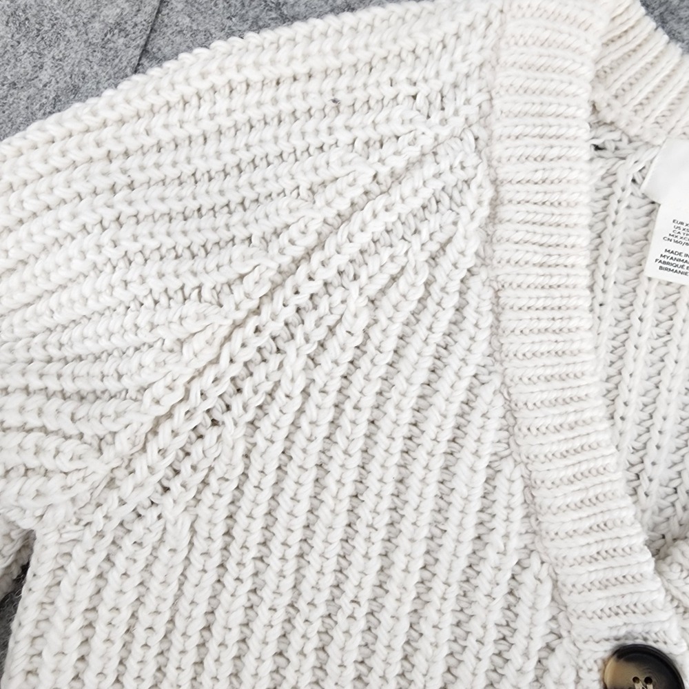 HM XS White Chunky Knit Button Front Cropped Cardigan Sweater Coquette Womens - Picture 2 of 6